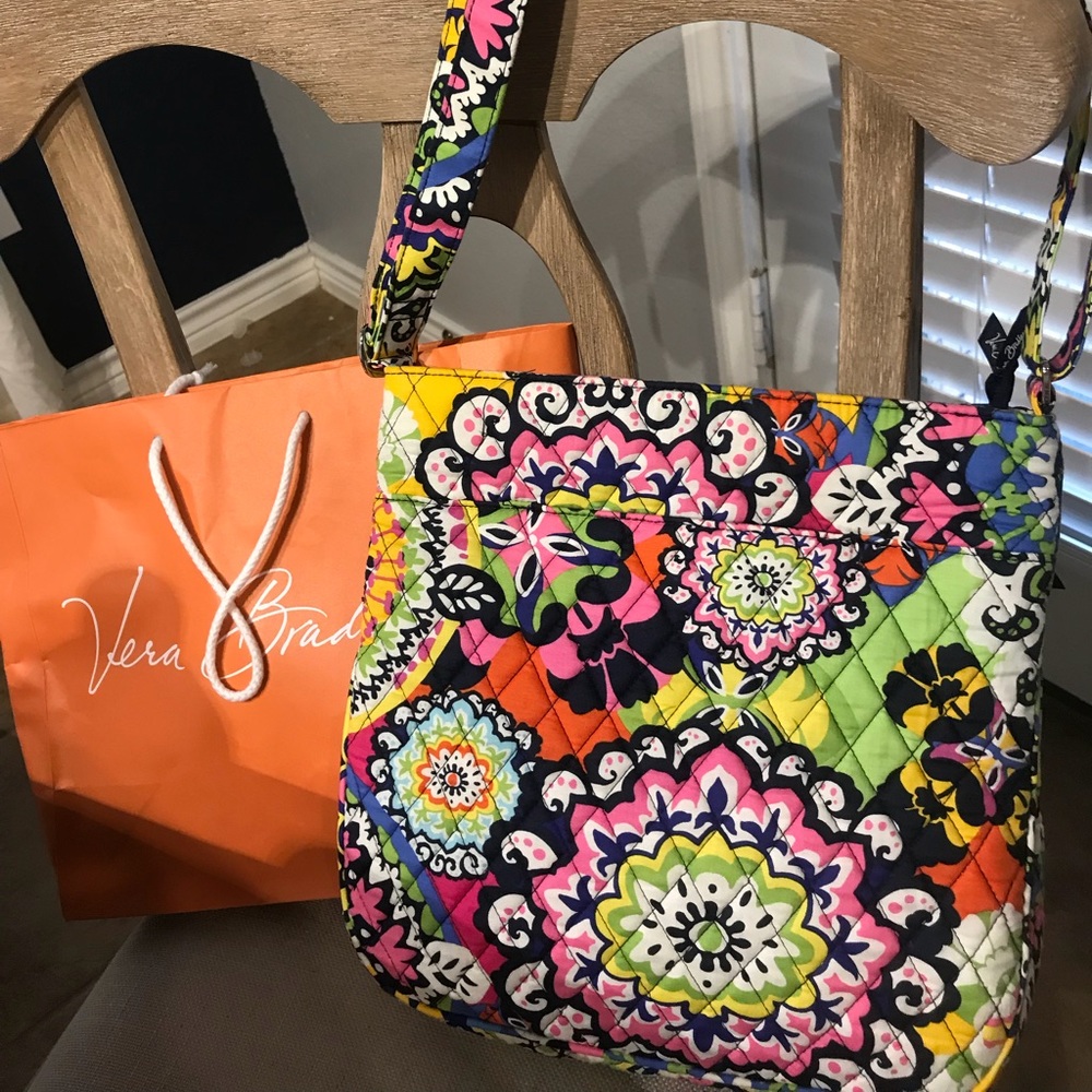 Brand New! Vera Wang Crossbody bag